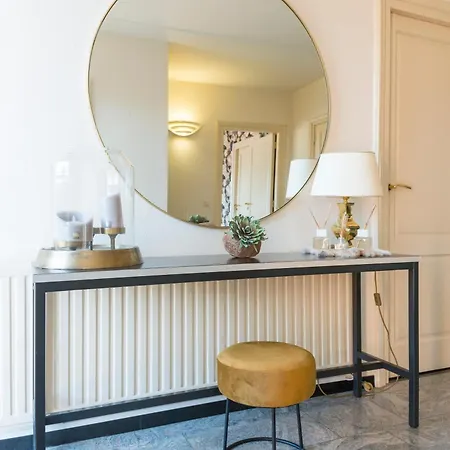 Xxl House With Free Parking & 3 Bedrooms