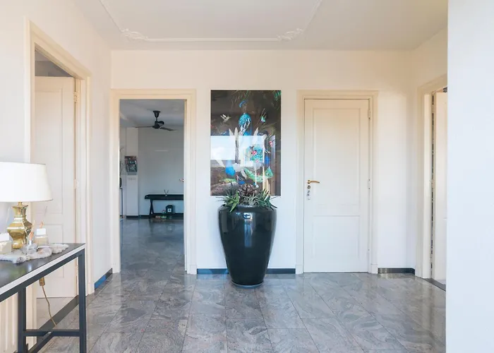 Xxl House With Free Parking & 3 Bedrooms *