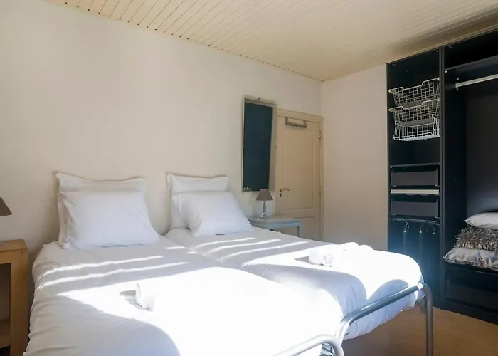 Vila Xxl House With Free Parking & 3 Bedrooms