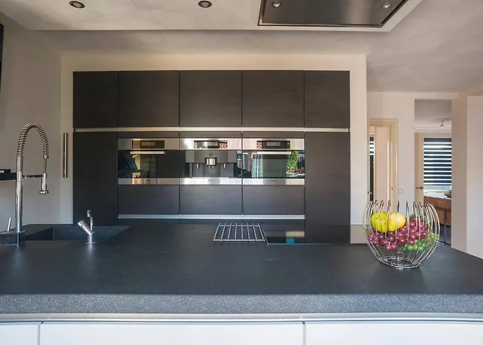 Xxl House With Free Parking & 3 Bedrooms Tilburg